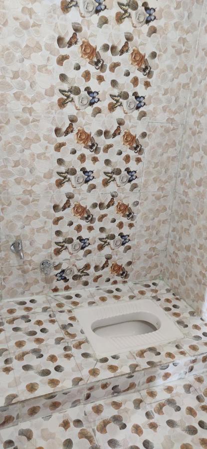 Untrained & Unplanned Apartamento Jabalpur Exterior foto