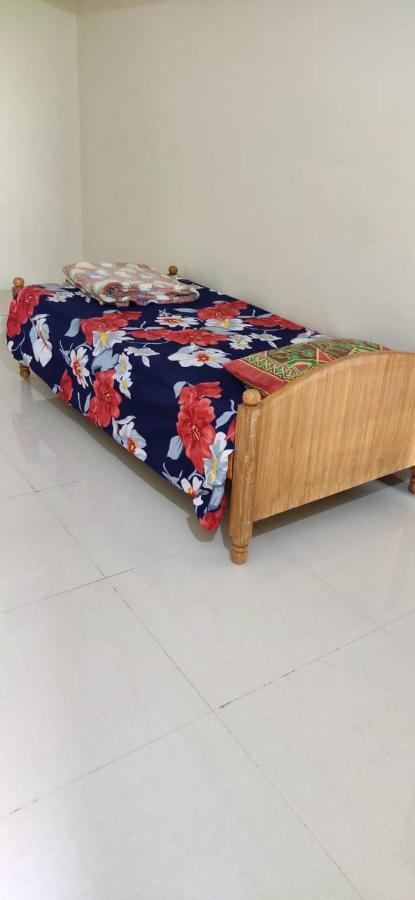 Untrained & Unplanned Apartamento Jabalpur Exterior foto