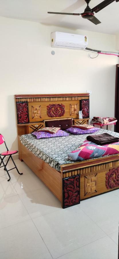 Untrained & Unplanned Apartamento Jabalpur Exterior foto
